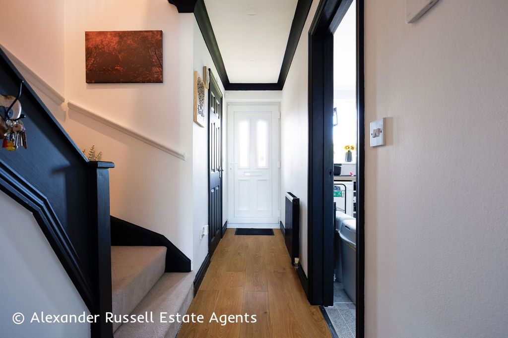 Property photo 2 of 22