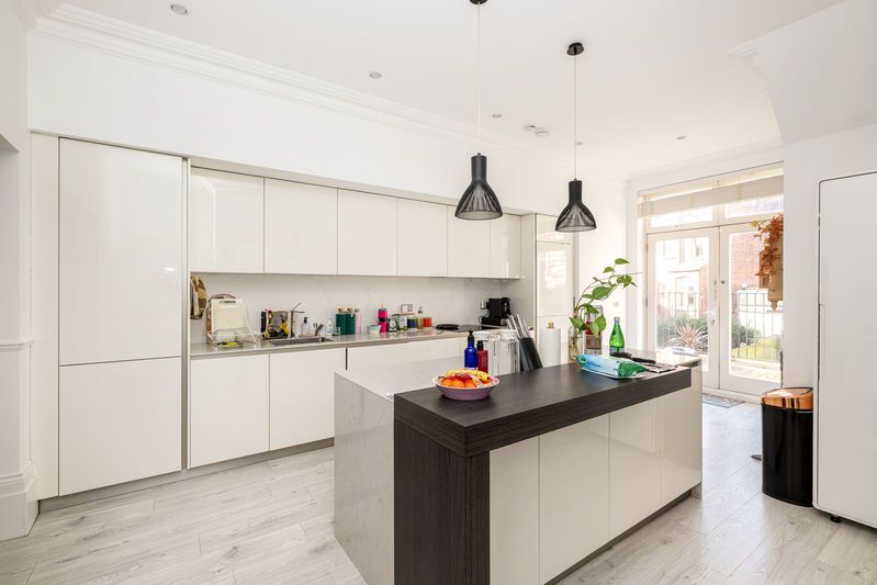 Property photo 2 of 13 Photo 14