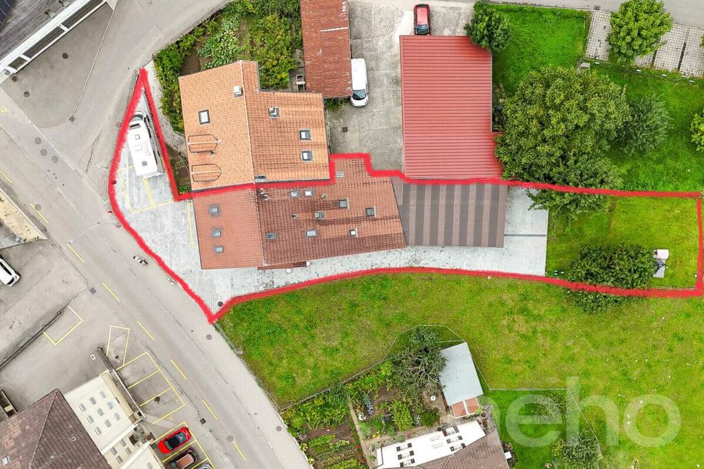 Property photo 3 of 13