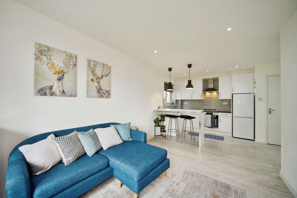 Property photo 2 of 8 Open Plan Living
