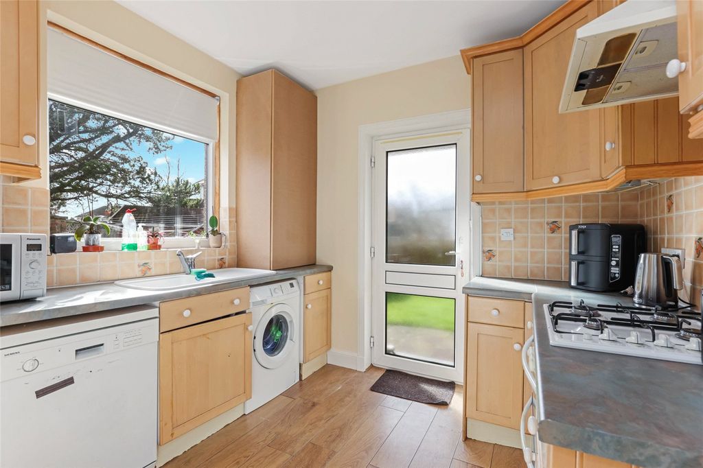 Property photo 3 of 26 Picture No. 06