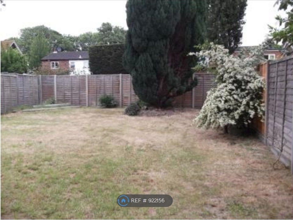 Property photo 2 of 7 Back Garden