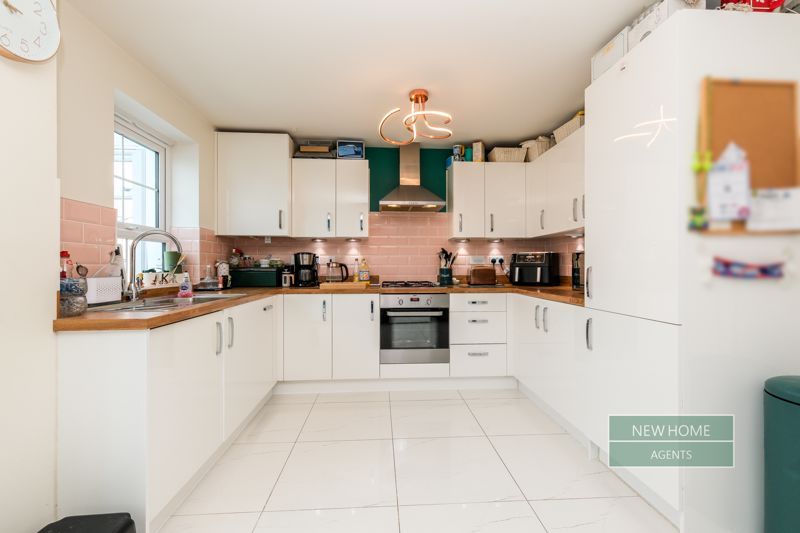 Property photo 2 of 20 Photo 10