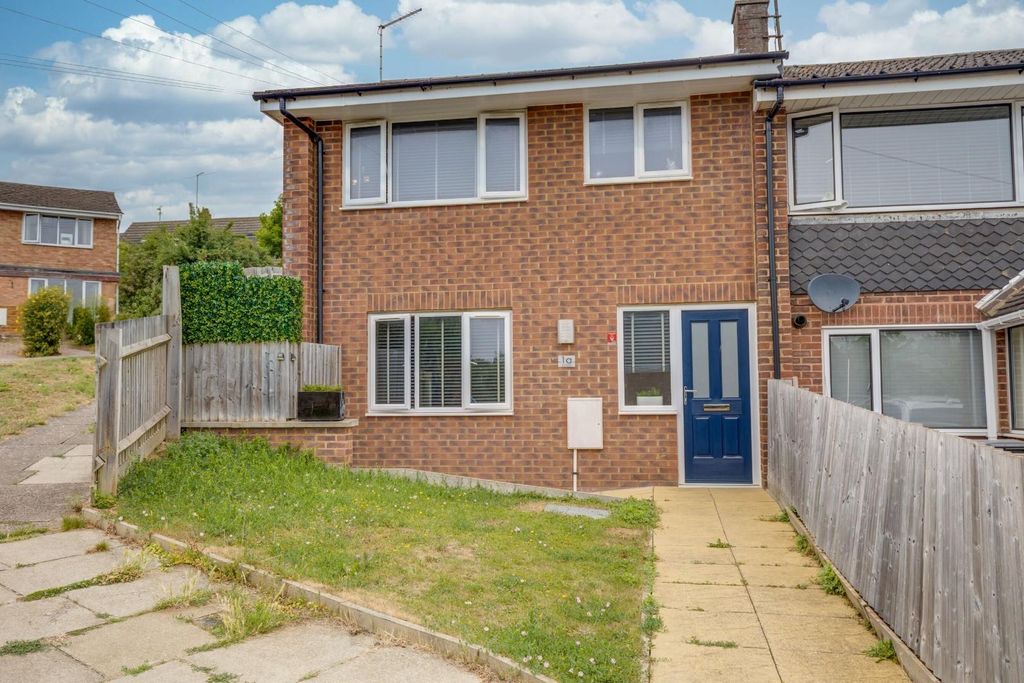 Property photo 1 of 12