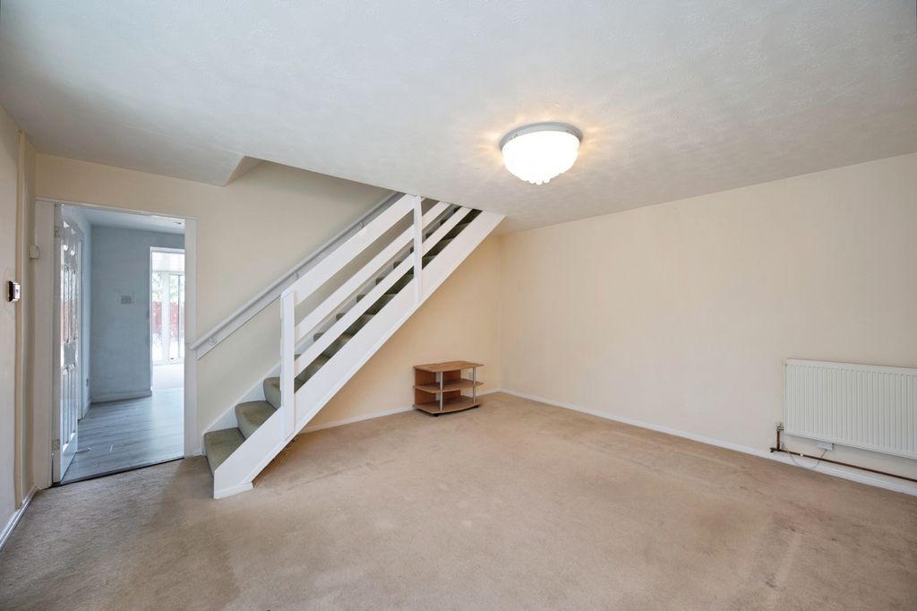 Property photo 2 of 25 Pbox-Img.Jpg