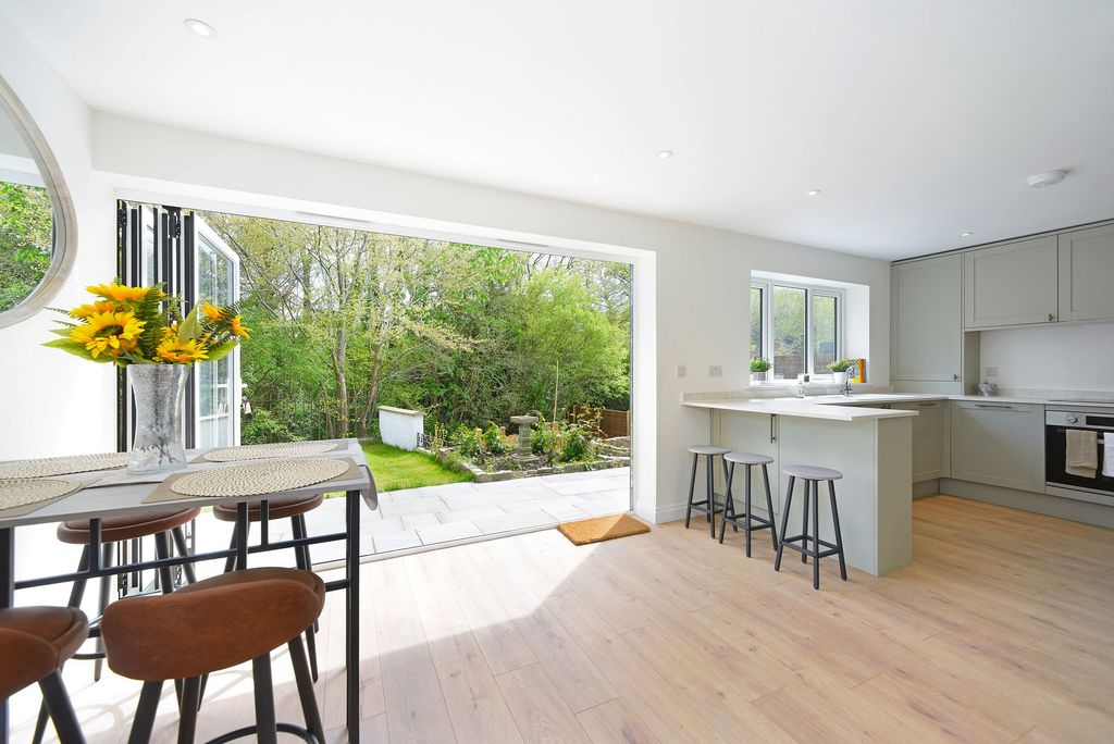 Property photo 2 of 16 Open Plan Kitchen Reception