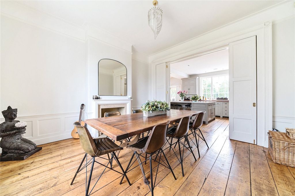 Property photo 2 of 12 Dining Room