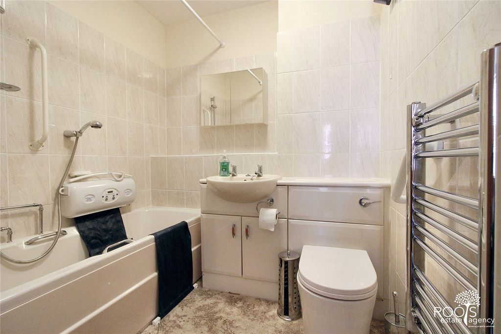Property photo 3 of 7 Picture No. 08