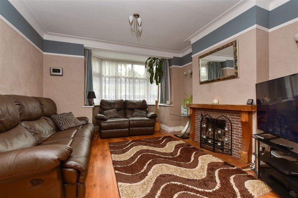 Property photo 1 of 10 Lounge/Diner