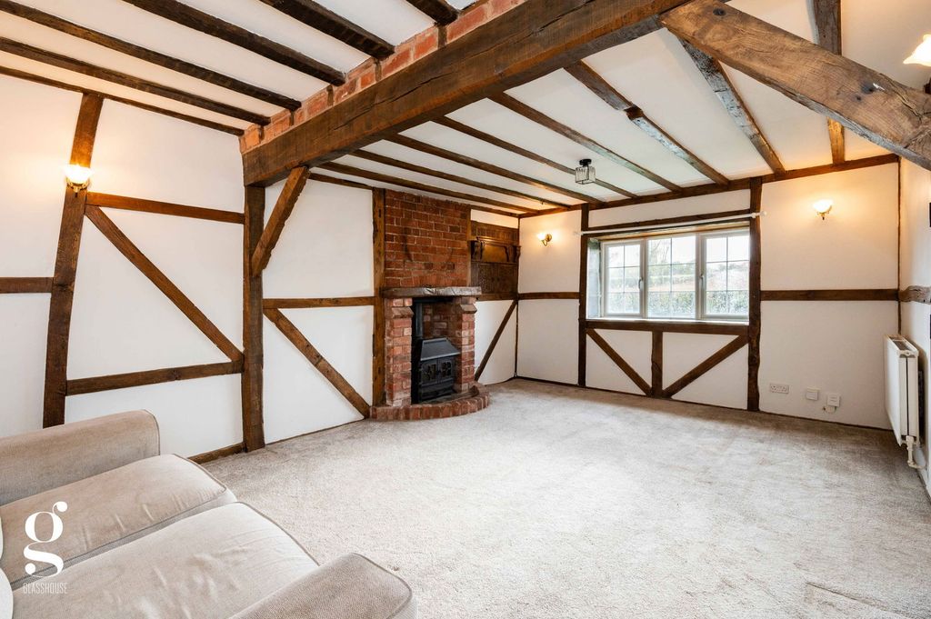 Property photo 2 of 24