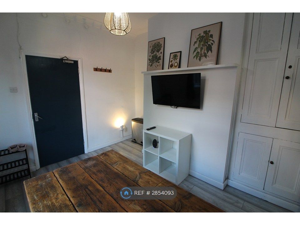 Property photo 3 of 12 Dining Room (Angle 2)