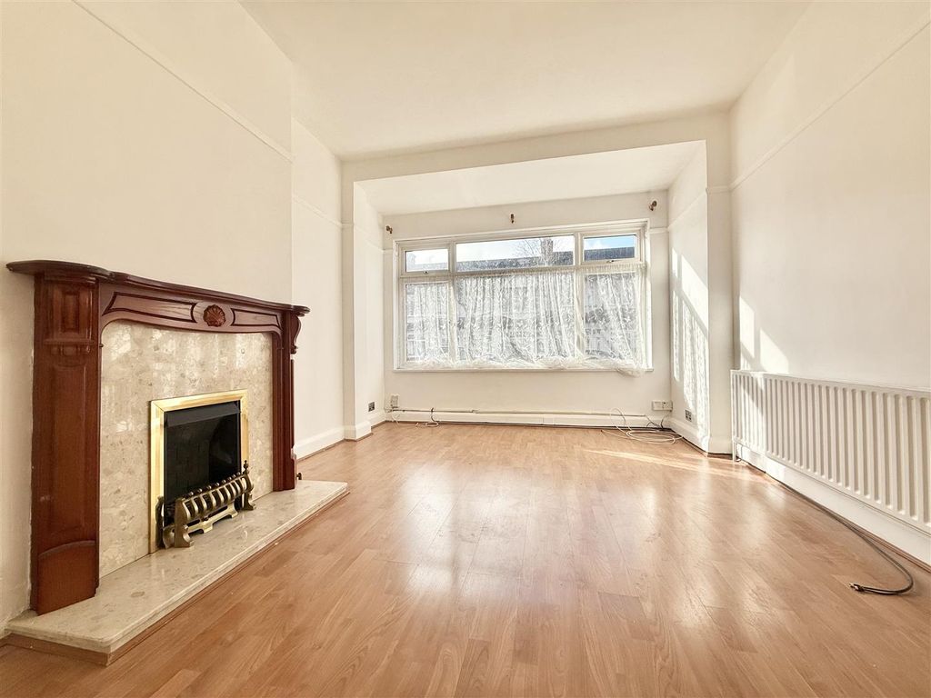 Property photo 2 of 16 Img_3782-1.Jpg