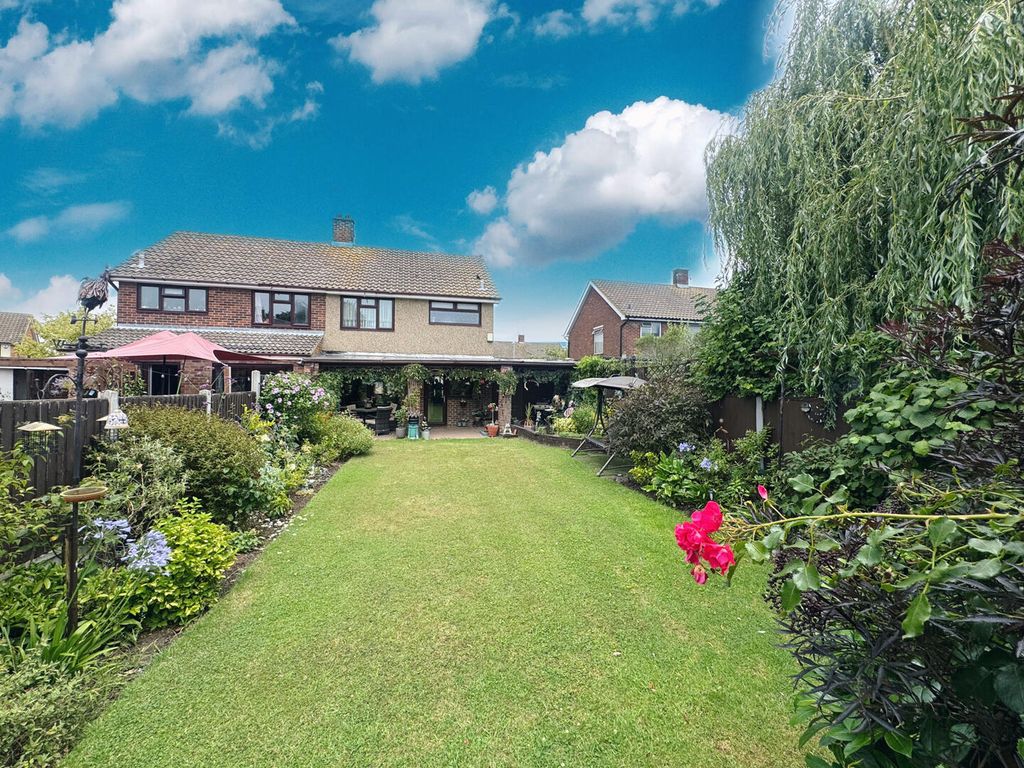 Property photo 2 of 51