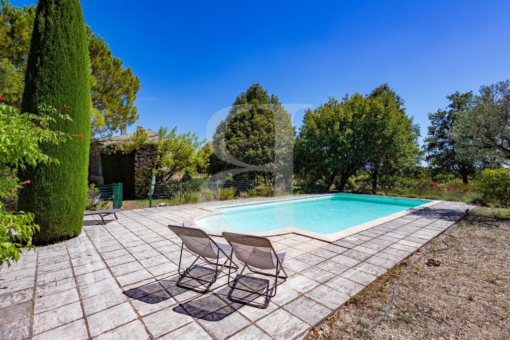 Property photo 3 of 32