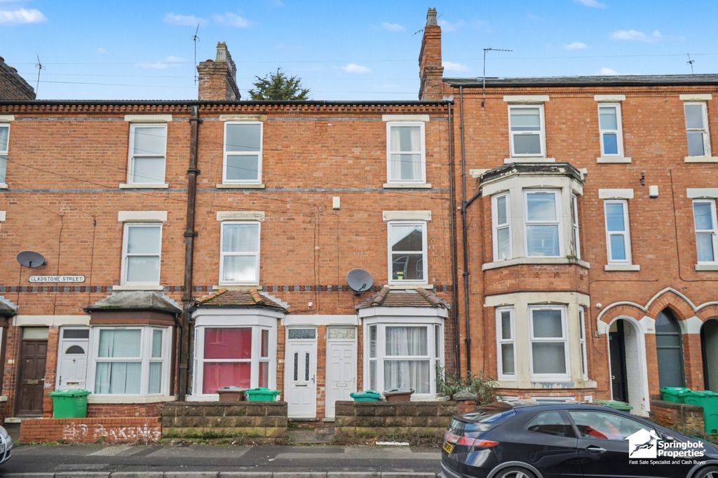 Property photo 1 of 17 Front View