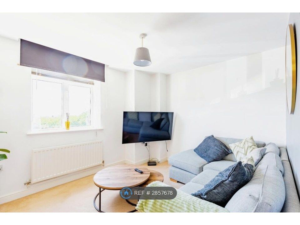 Property photo 2 of 10 Lounge
