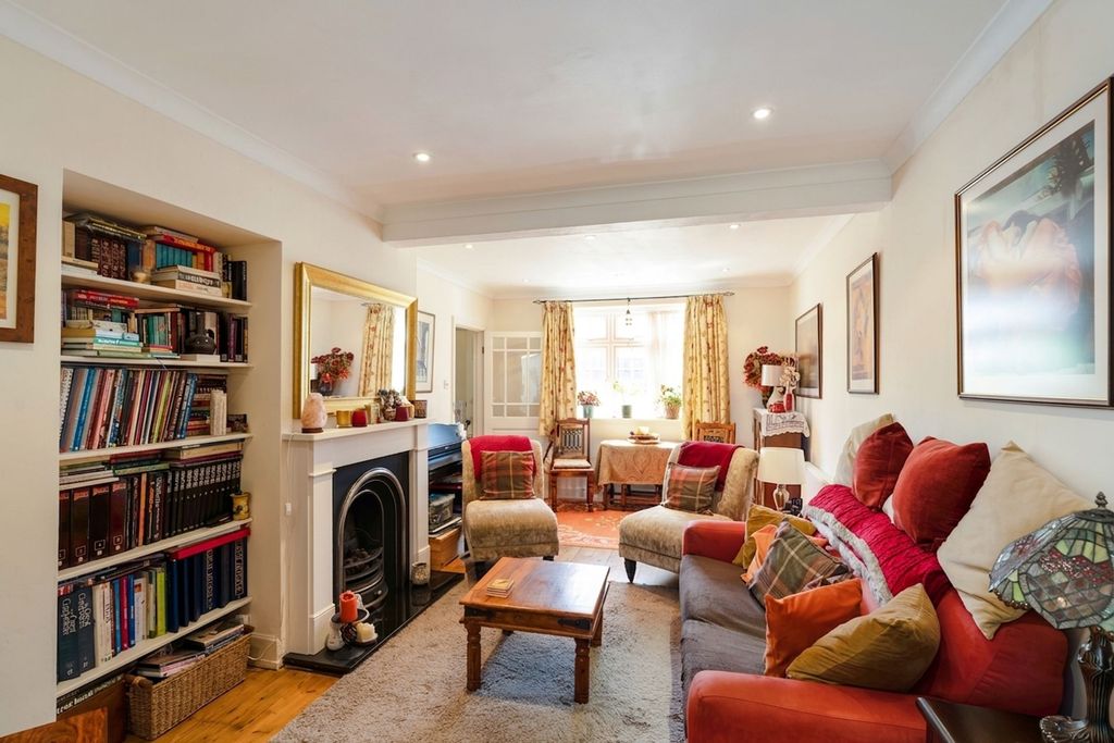 Property photo 2 of 15
