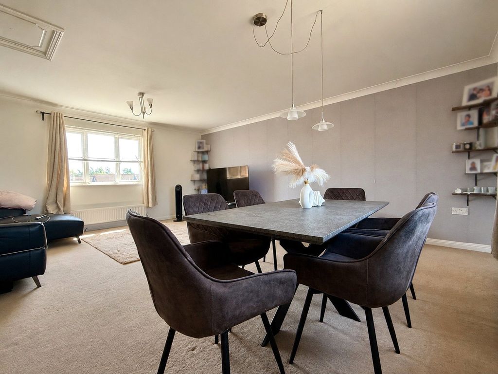Property photo 3 of 11 Picture No. 07