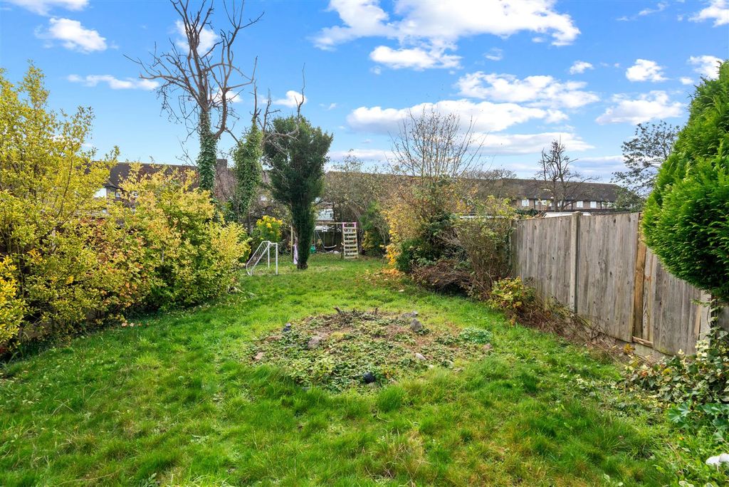 Property photo 3 of 12