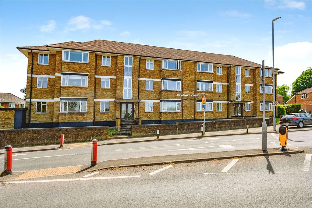 Additional image 13 of 3 bed flat for saleWest Street, Dunstable, Bedfordshire LU6