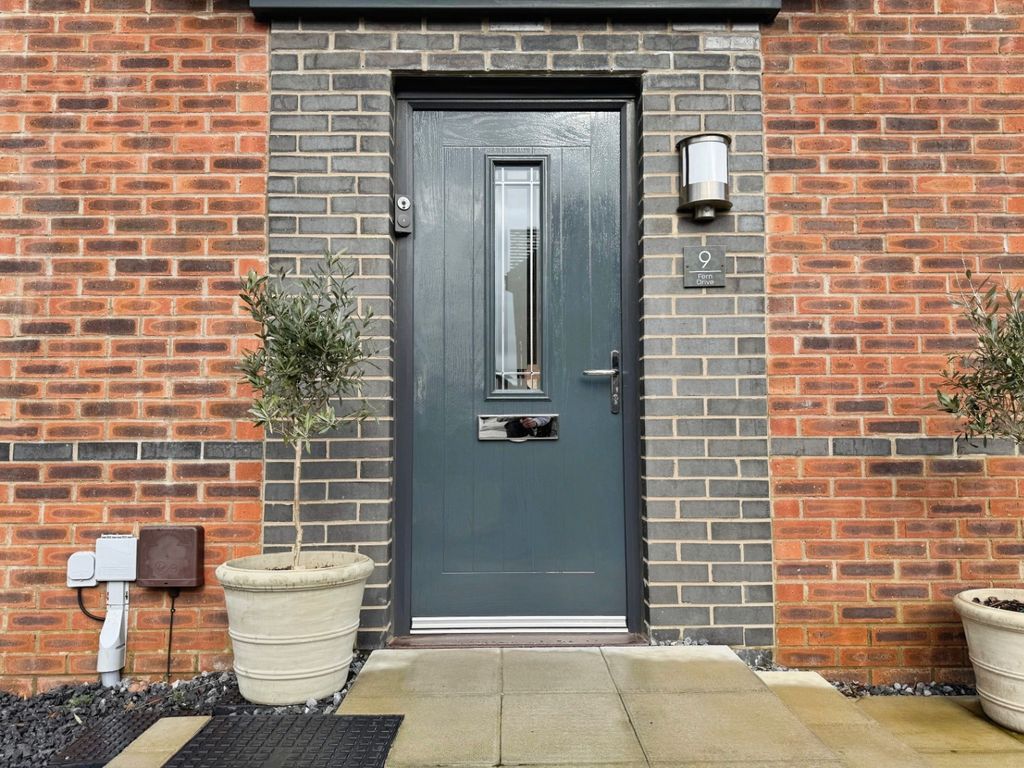 Property photo 3 of 27 4916064