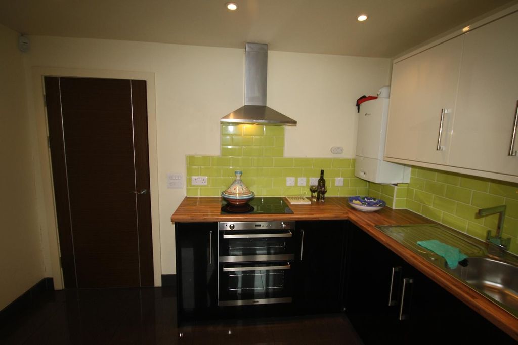 Property photo 2 of 17 0 General