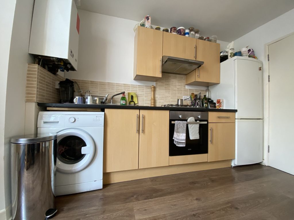 Property photo 3 of 6