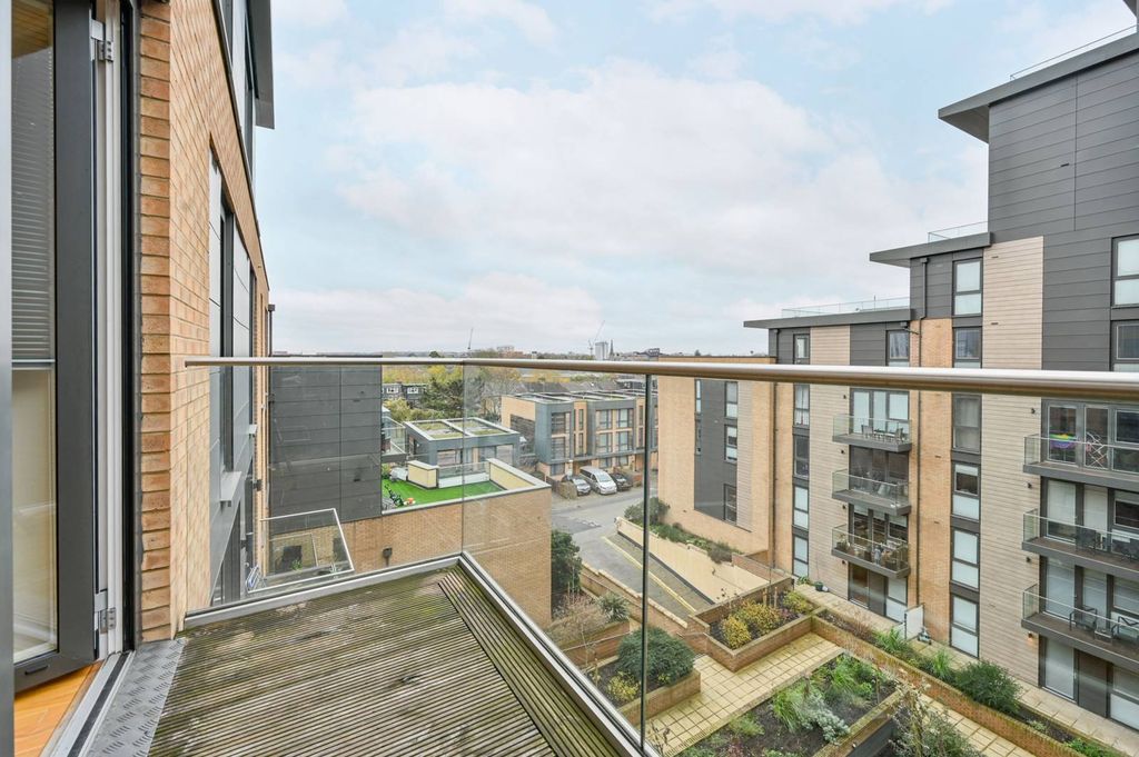 Property photo 1 of 6