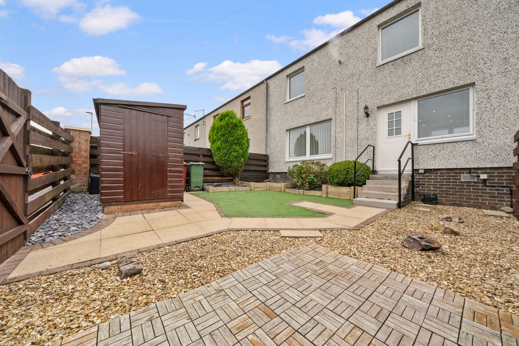Property photo 1 of 31