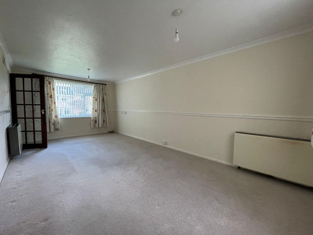 Property photo 3 of 16 d1649Fbc-Ef2d-4c72-96Da-c96238F491B0.Jpg