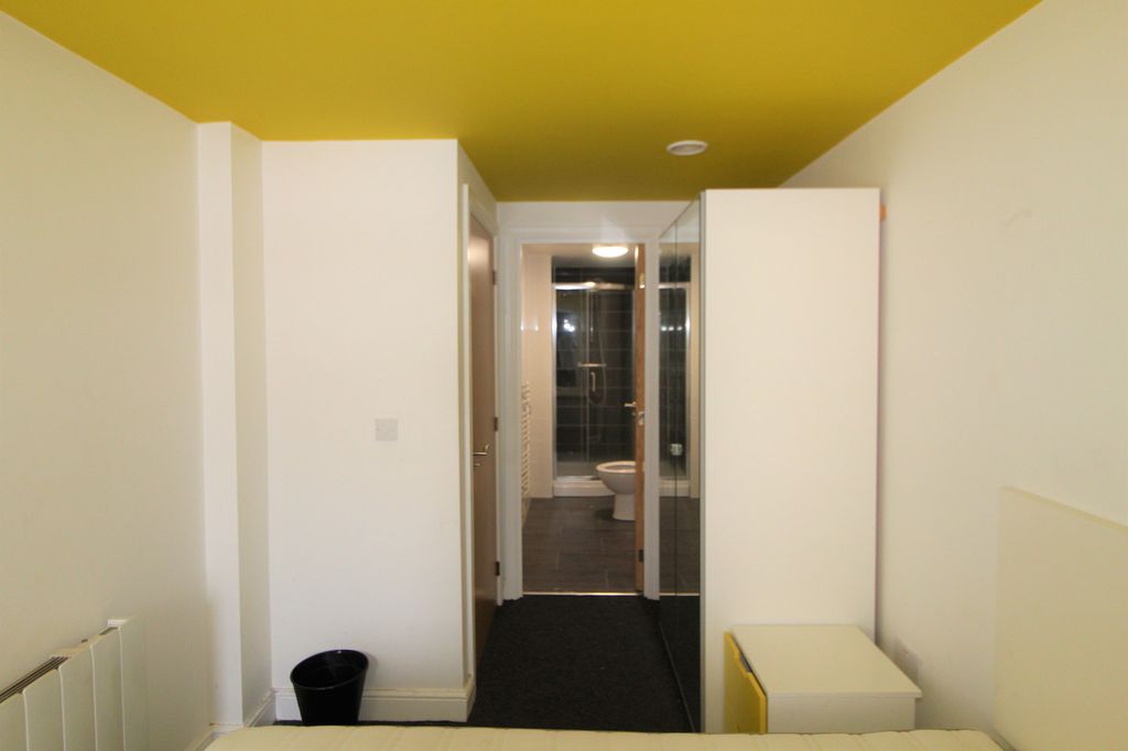 Property photo 2 of 3