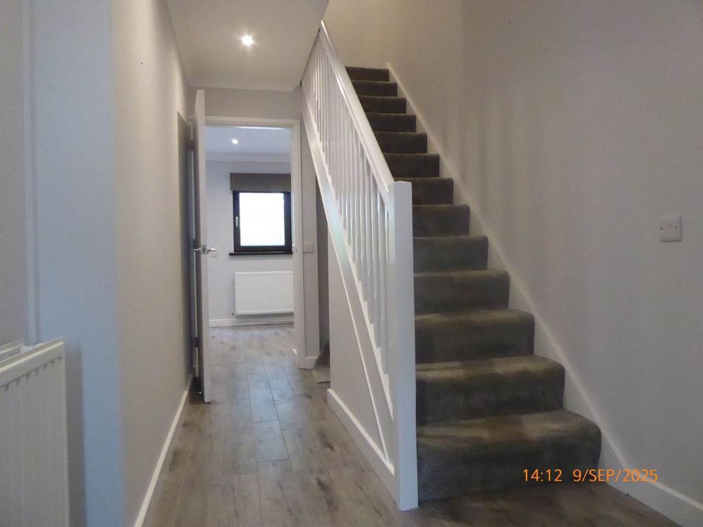 Property photo 2 of 15 Hallway