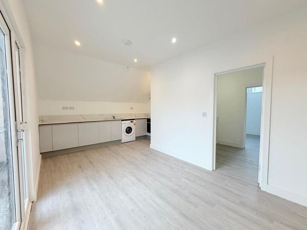 Property photo 2 of 5 Whatsapp Image 2026-03-18 At 12.01.17 (1).Jpeg