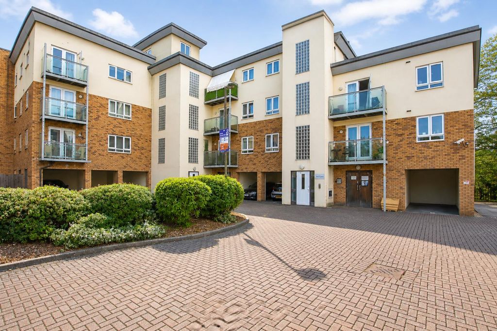 Property photo 1 of 6 F1F276B2-04F2-4A85-B1Db-B7Cf2E0De2Ca.Png