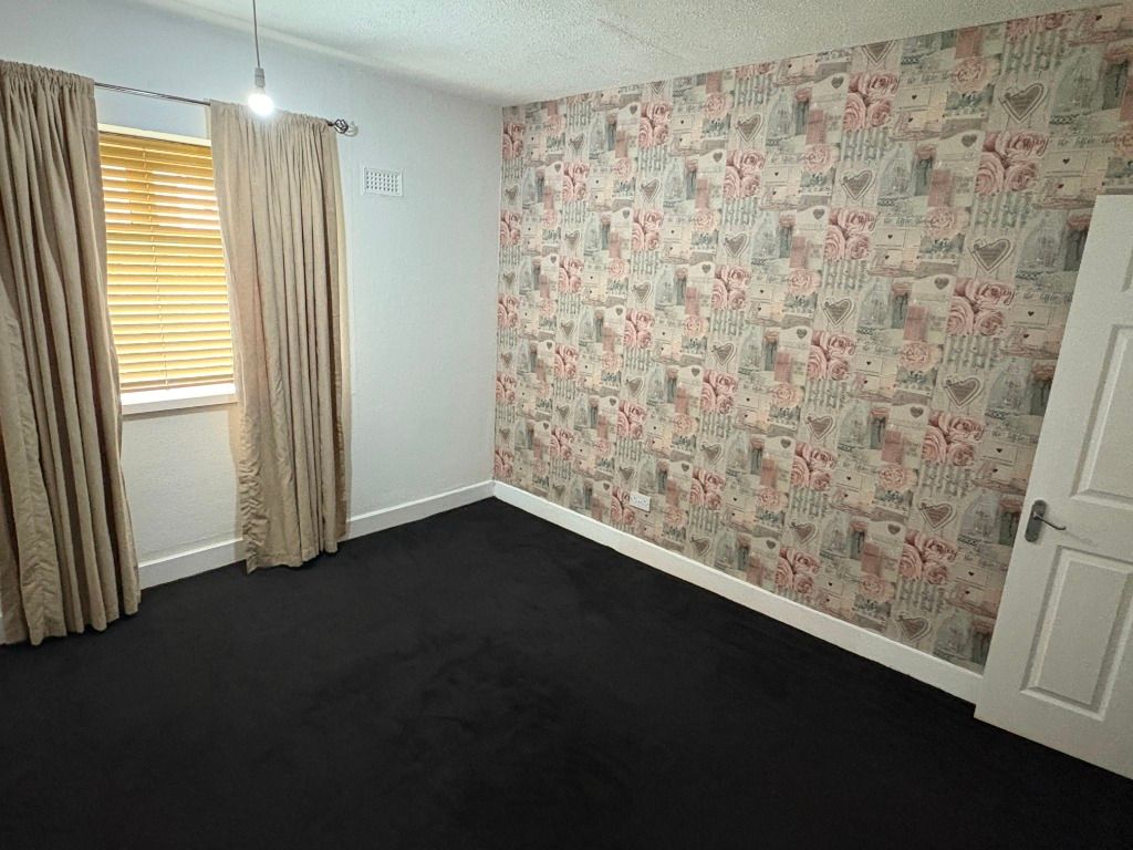 Property photo 3 of 7 Photo 3