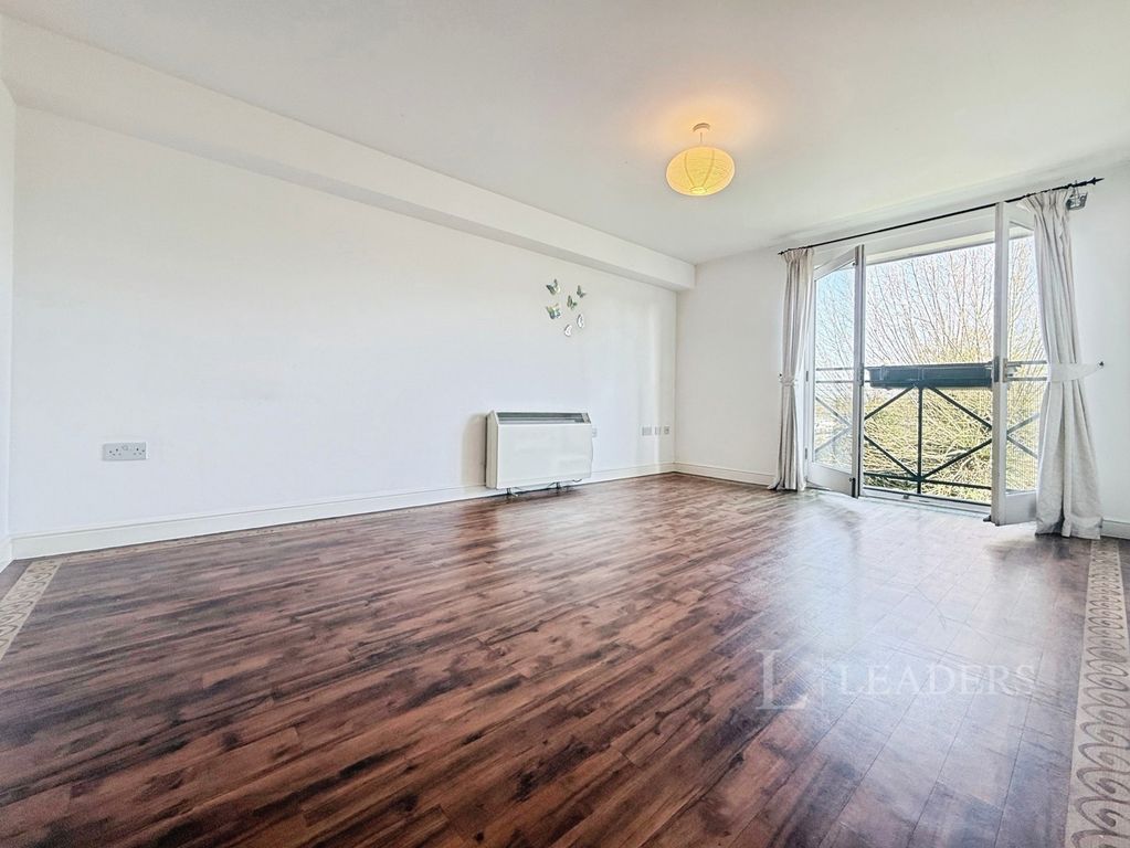 Property photo 3 of 12 Pbox-Img.Jpg