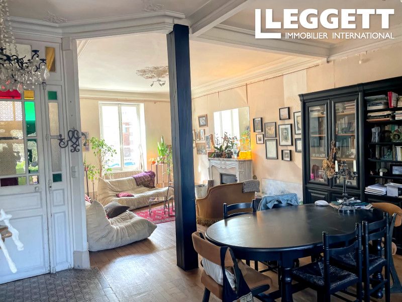 Property photo 3 of 10