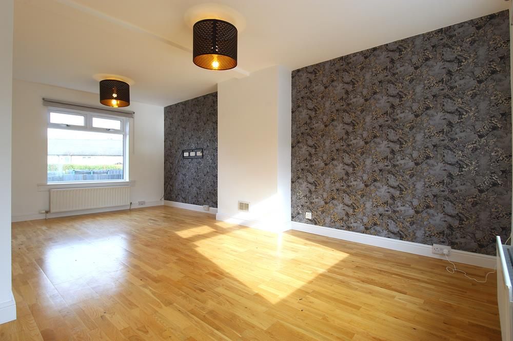 Property photo 1 of 9 Lounge Alt
