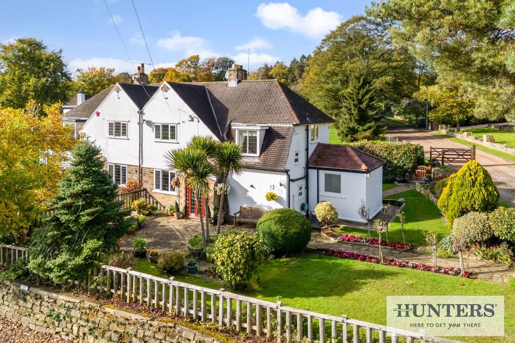 Property photo 1 of 32 99633_Low Croft Acacia Park Terrace (3) - Copy_Low