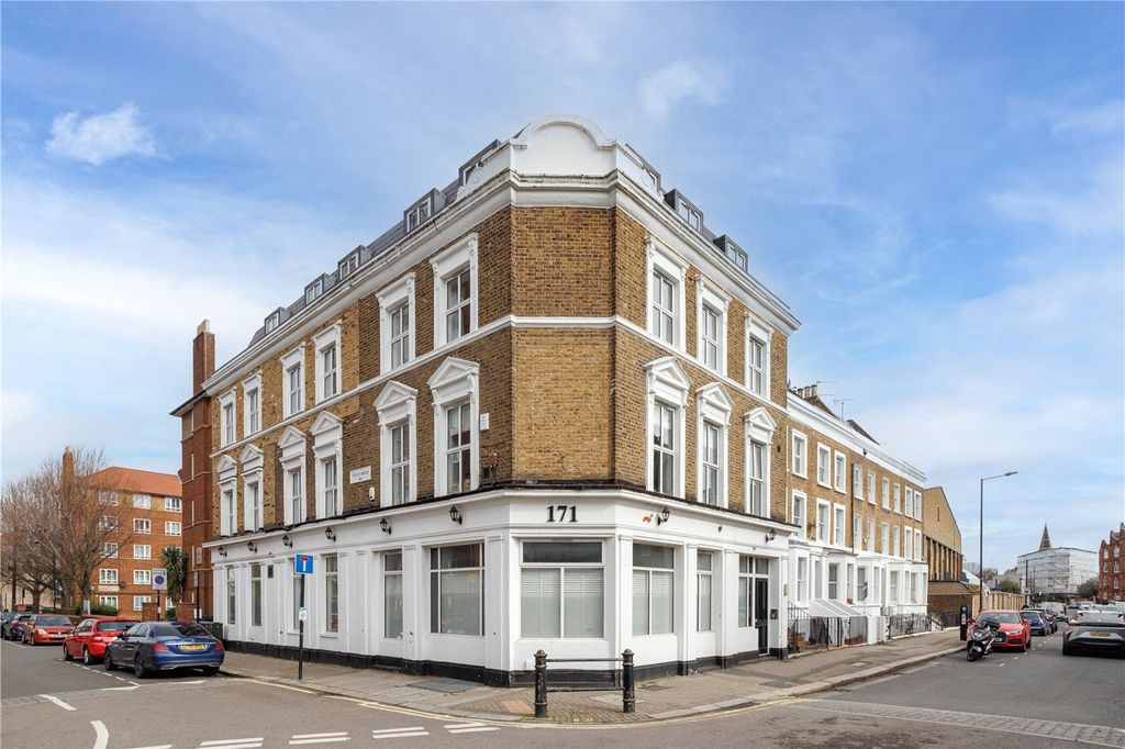 Property photo 3 of 9 Picture No. 29