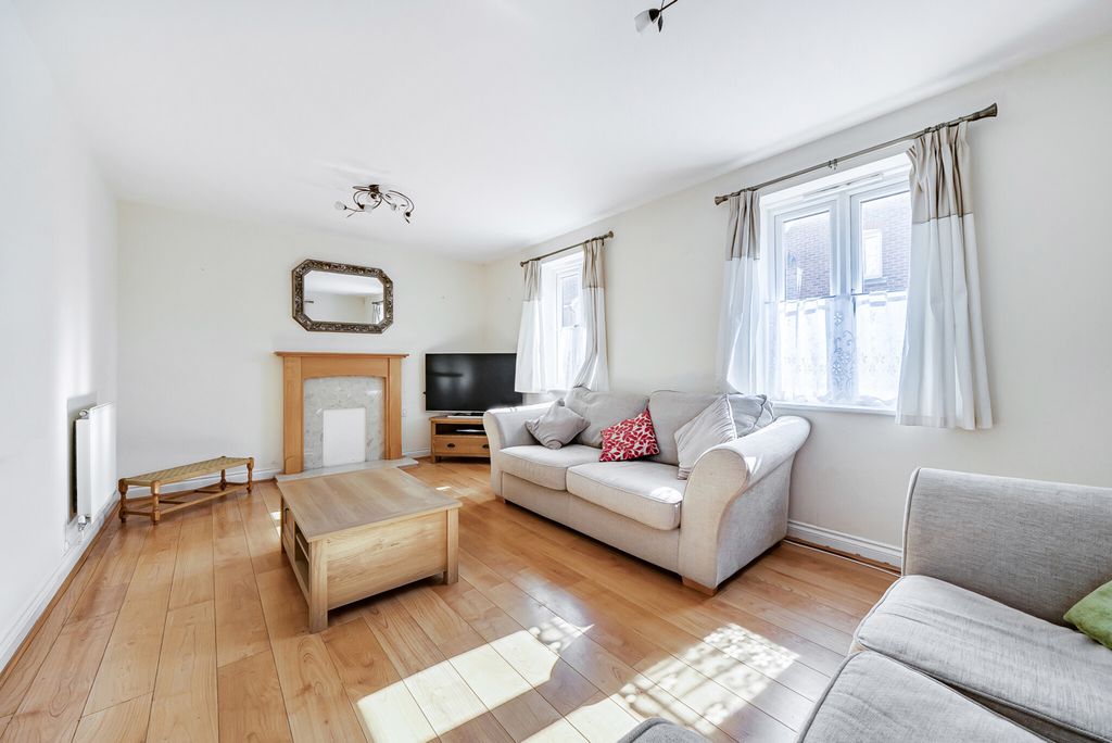 Property photo 2 of 23 1485358-20-6A4Bd8...