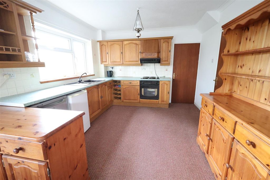 Property photo 3 of 24 Ki.Jpg