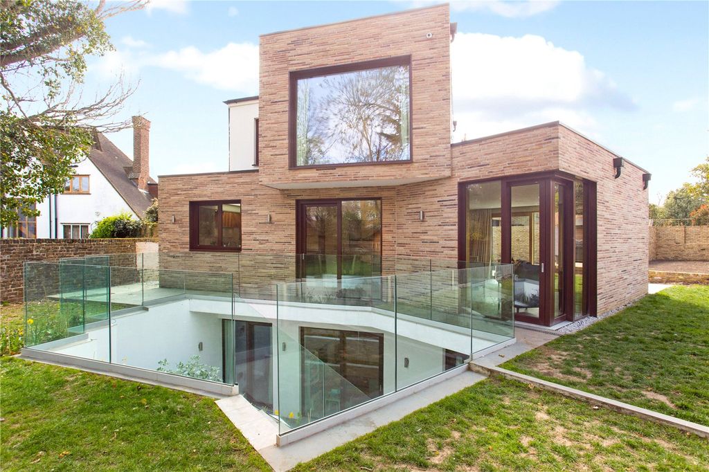 Property photo 1 of 26 Picture No. 90