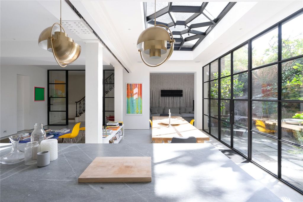 Property photo 2 of 28 Picture No. 41