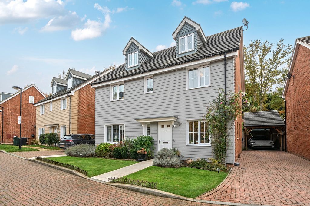 Property photo 1 of 19