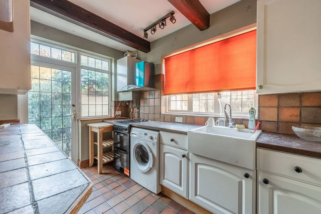 Property photo 3 of 7