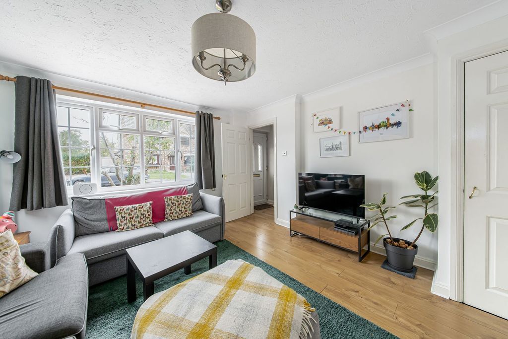 Property photo 3 of 16