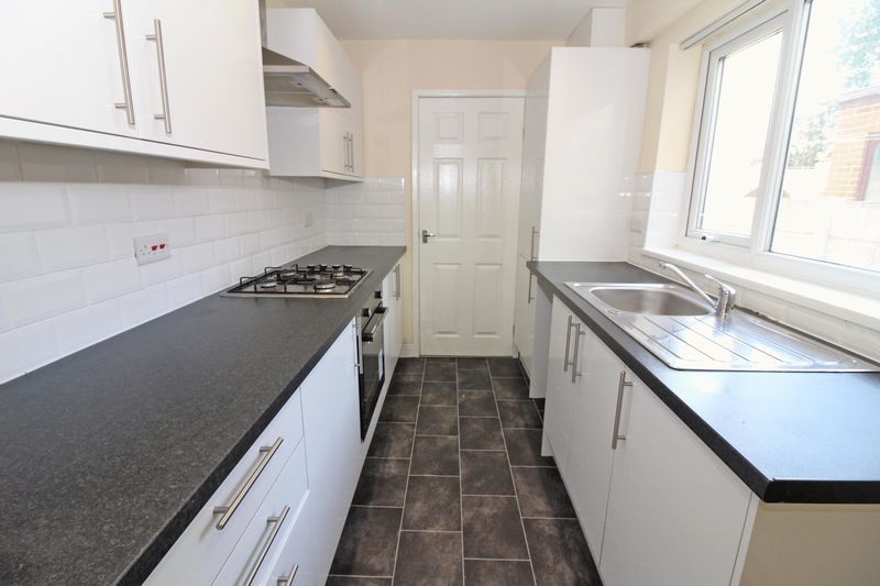 Property photo 2 of 9 Photo 6