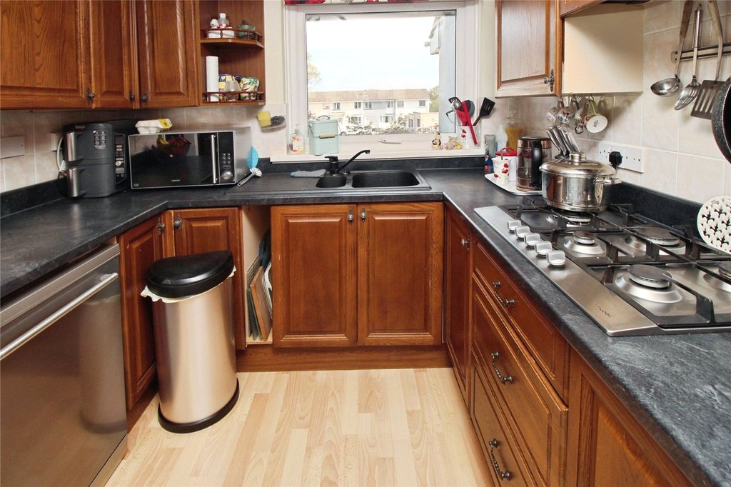 Property photo 3 of 22 Picture No. 13