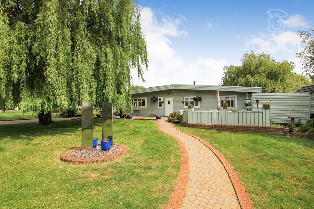 Property photo 1 of 38